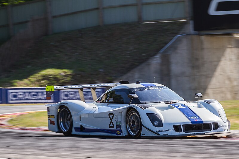 File:Ford 8 Rolex Cup Turn 6 Road America 2012 (7432404998).jpg