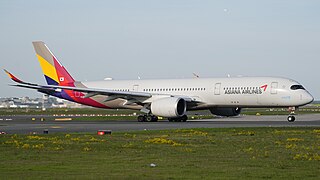 Frankfurt Airport Asiana Airlines Airbus A350-941 HL8360 (DSC04542).jpg