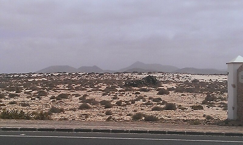 File:Fuerteventura Mountains.jpg