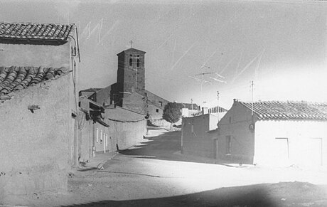 File:Fundación Joaquín Díaz - Iglesia parroquial de Santiago - Ceinos de Campos (Valladolid) (2).jpg