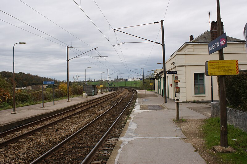 File:Gare-Barentin-2014-01.JPG