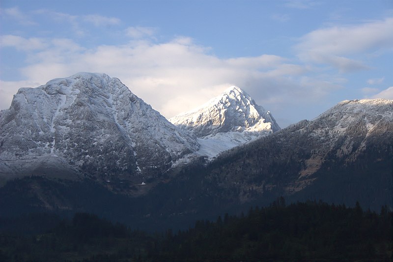 File:GionaMountain.jpg