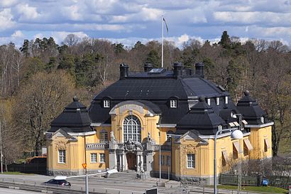 Vägbeskrivningar till Haga Tingshus med kollektivtrafik