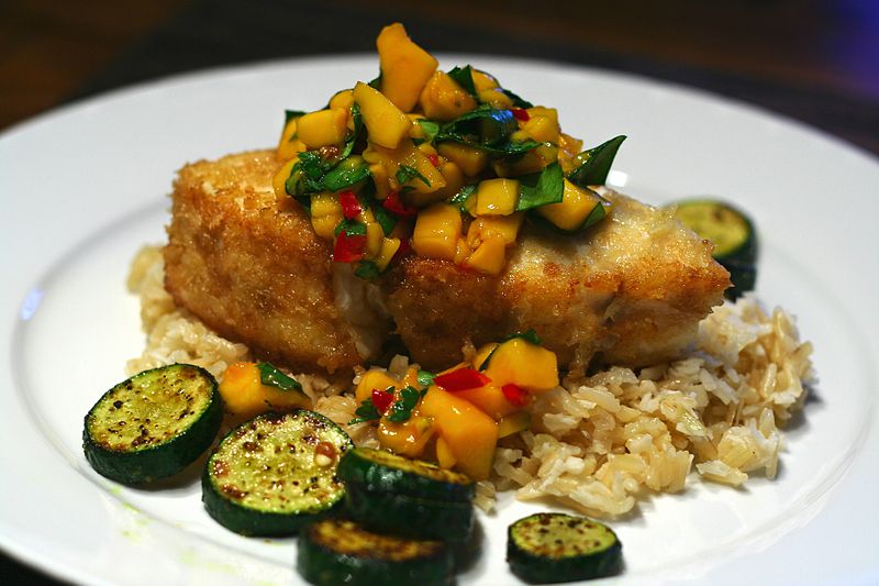 File:Halibut with mango salsa on coconut brown rice (434662467).jpg