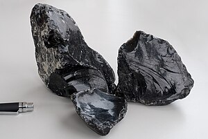 Obsidian: Etymologie, Entstehung, Beschaffenheit