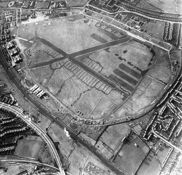 File:Hendon Aerodrome aerial view WWII IWM HU 93053.jpg