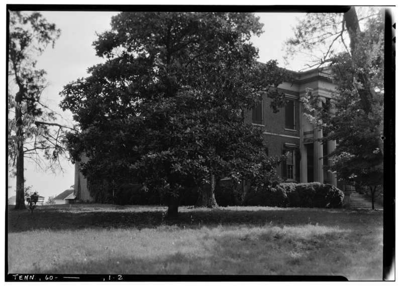 File:Historic American Buildings Survey, W. Jeter Eason, Deputy District Officer, Photographer June 6, 1936 DETAIL OF WEST ELEVATION (LOOKING SOUTHEAST). - Clifton Place, State HABS TENN,60-COLUM.V,1-2.tif