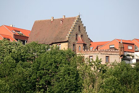 Hoefingen Schloss ueber Glemstal