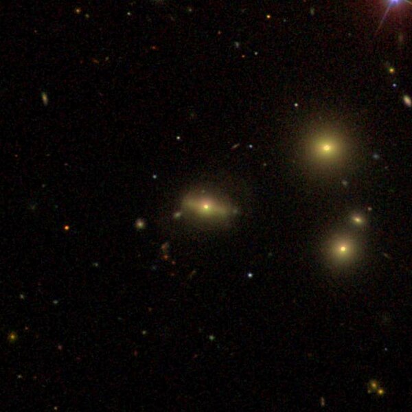 File:IC3963 - SDSS DR14.jpg