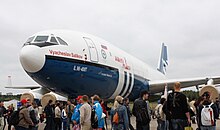 Ilyushin Il-96-400T nella livrea della Air Company Polet presentato alla MAKS Airshow 2009 a Mosca.