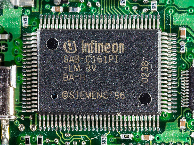 File:Infineon microcontroller SAB-C161PI-LM 3V-7312.jpg