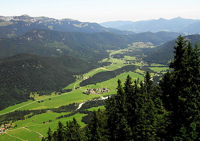 Vallée des Préalpes bavaroises.