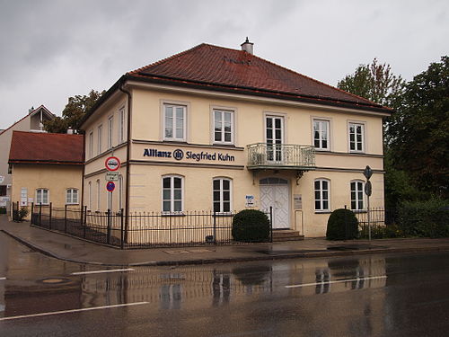 Ehemalige Villa mit Bedienstetenhaus in de:Landsberg am Lech