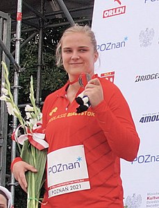 Klaudia Kardasz 97 PZLA Mistrzostwa Polski Poznań podium 2021 pchnięcie kulą.jpg