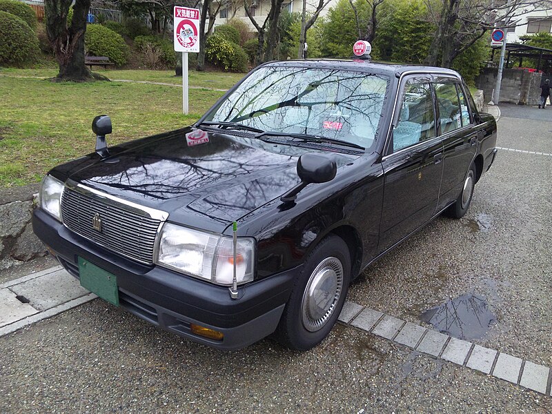 File:Kokusaikogyo-kobe-taxi.jpg