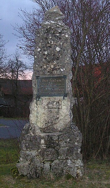 File:Krottensee-Obelisk.jpg