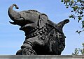 Theater Lüneburg, Elefantenskulptur auf dem Dach