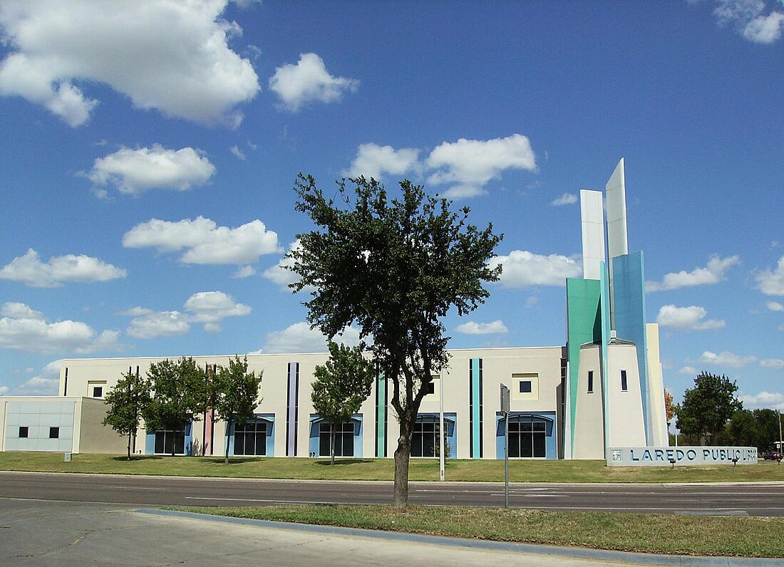 File:Laredo Public Library II.jpg