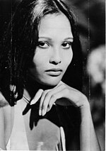 Gambar mini seharga Laura Gemser