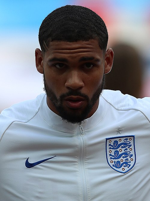 Loftus-Cheek lining up for England at the 2018 FIFA World Cup