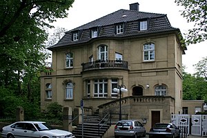 Wohnhaus (Stadtvilla)
