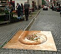 Schachtdeckel von Wasserspuren in Hann. Münden