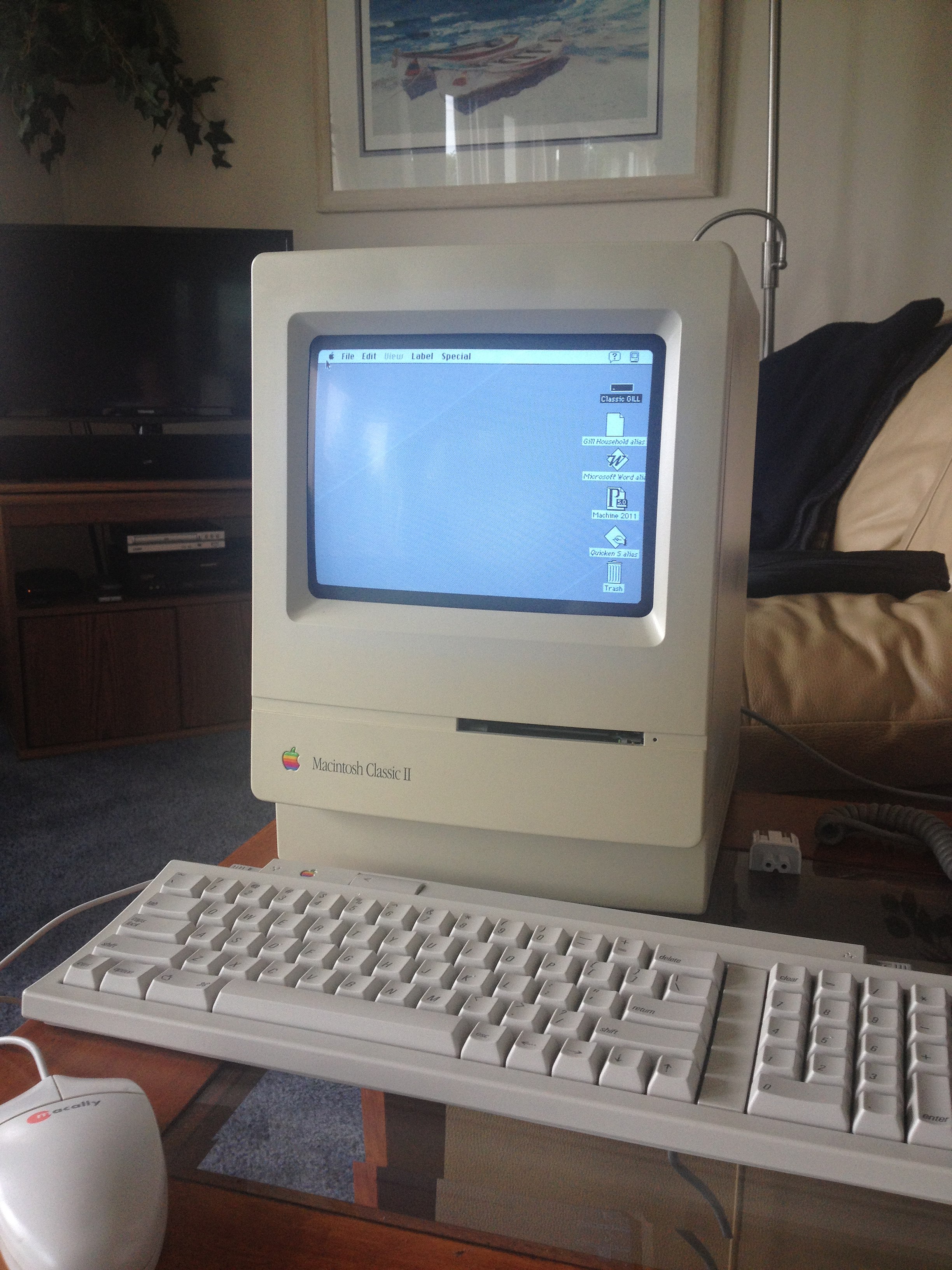 Macintosh Classic IIデスクトップ型PC