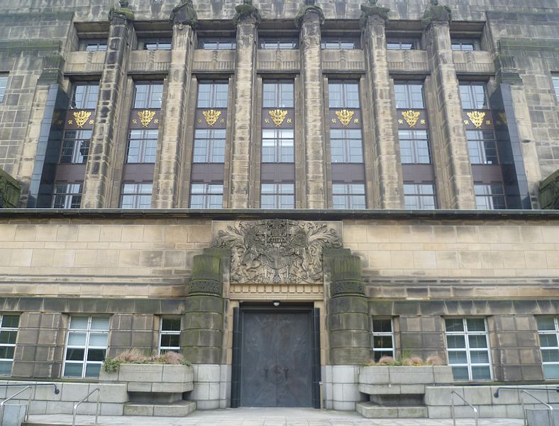 File:Main entrance to St. Andrew's House, Edinburgh.JPG