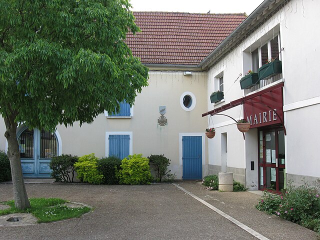 Ang Town Hall sa Mary-Sur-Marne