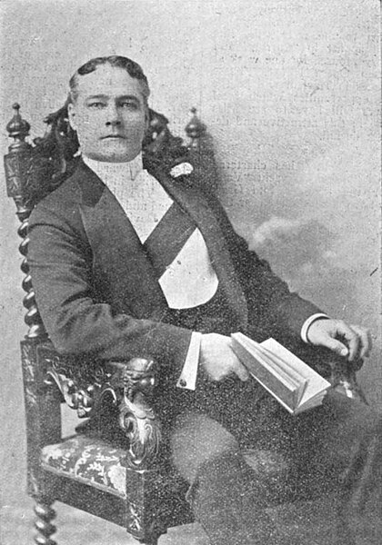 File:Melbourne MacDowell seated portrait with book.jpg