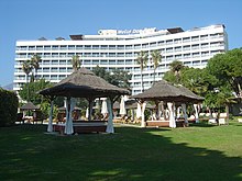 La hostelería es uno de los sectores principales de la economía local. En la imagen, el Hotel Don Pepe, obra de Eleuterio Población, 1963[84]