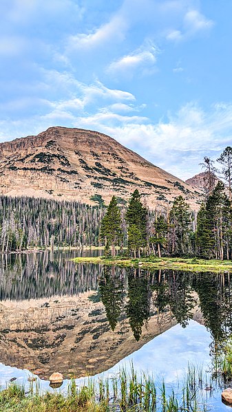 File:Mirror Lake Utah Mirror Effect.jpg