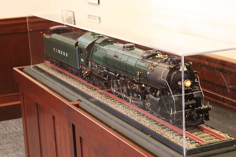 File:Model steam locomotive at the Age of Steam Roundhouse April 2022.jpg