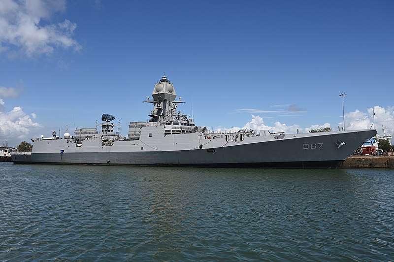 File:Mormugao - Y12705, second ship of Project 15B stealth guided missile destroyer.jpg