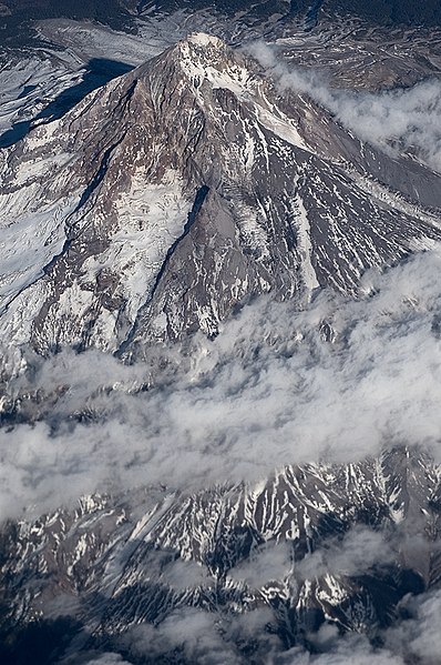 File:Mount Hood Aerial View.jpg