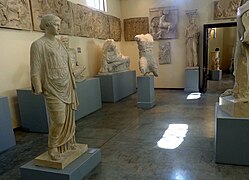 Museo de Escultura Comparada Ernesto de la Cárcova 04.jpg