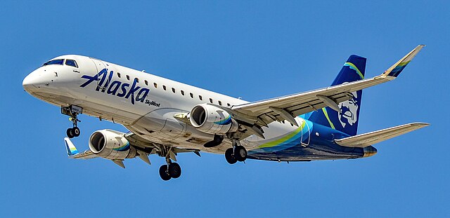Embraer 175, owned and operated by SkyWest for Alaska Airlines.