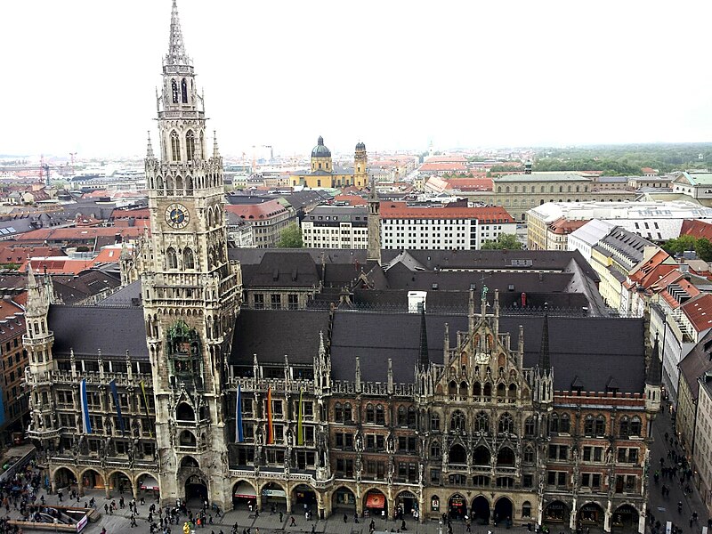 File:Neues Rathaus2.jpg