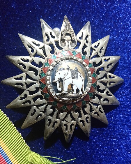 ไฟล์:Order of the White Elephant - 1st Class (Knight Grand Cross) - star.jpg