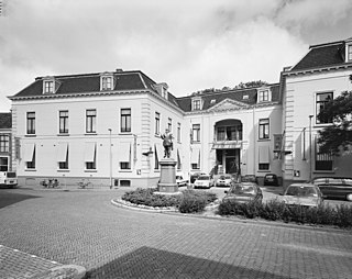 <span class="mw-page-title-main">Stadhouderlijk Hof</span> Former residence of the Dutch Royal Family