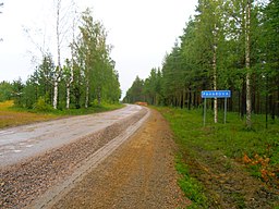 Vägskylten Paharova vid inresan till byn. Fotot taget i augusti 2016.