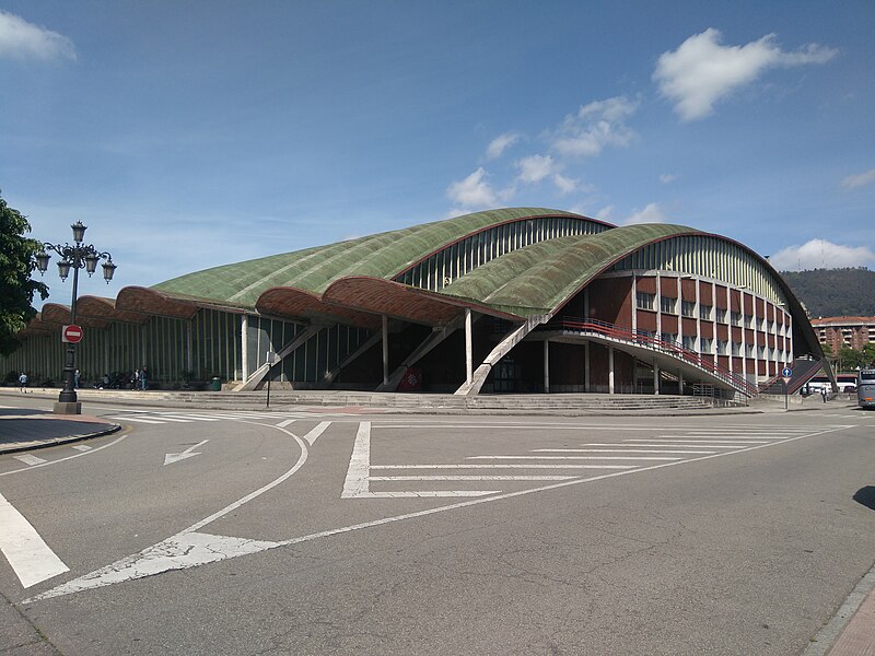File:Palacio de los Deportes de Oviedo 2.jpg