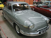 Panhard PL17 005.jpg