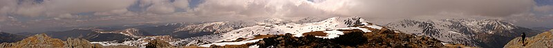 Archivo:Parang mountain panorama 1.jpg