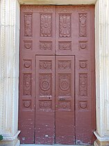 Decorazioni sulla porta d'ingresso