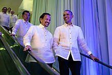 Brunei's Sultan and Foreign Minister Hassanal Bolkiah meets with U.S. President Barack Obama, 18 November 2015 Pres. Obama and HM Bolkiah APEC 2015.jpg