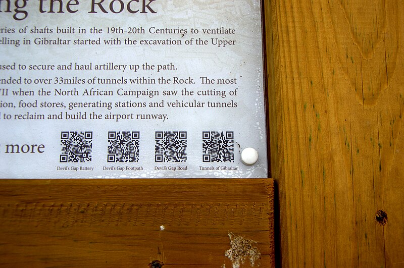 File:QR codes1 Devil's Gap Footpath.jpg