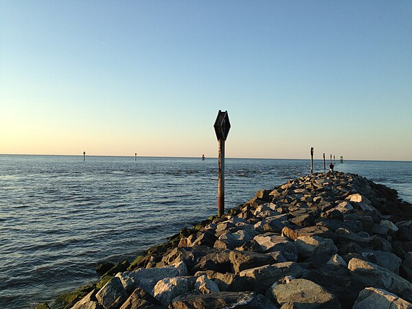 Beginning of the Lewes and Rehoboth Canal at the Roosevelt inlet