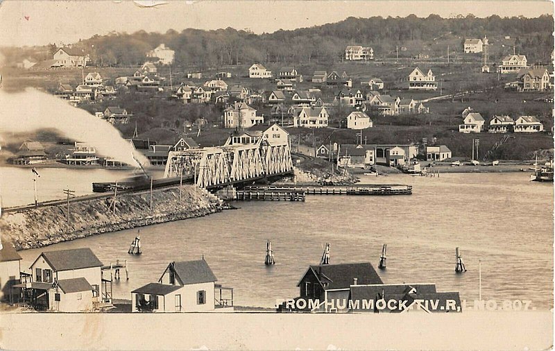 File:Sakonnet River Railroad Bridge 1910 postcard.jpg