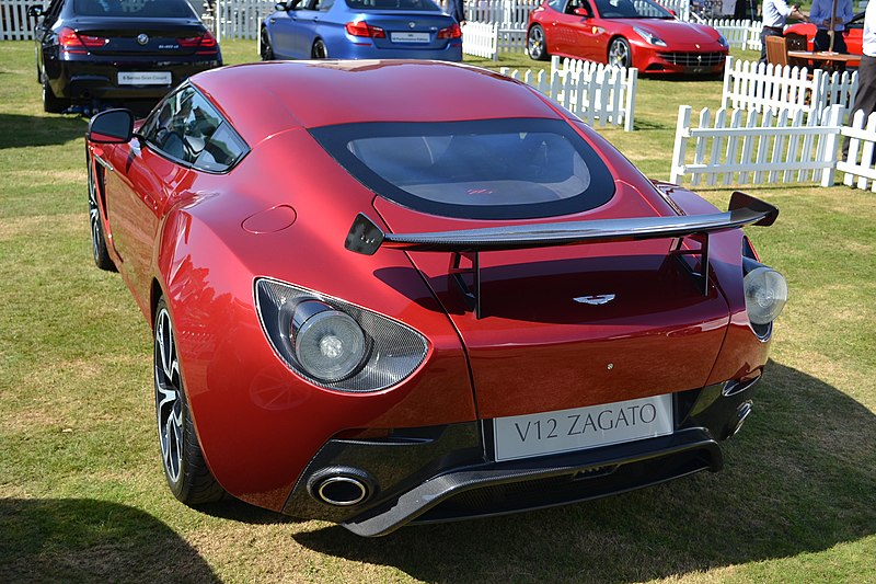 Der Aston Martin V12 Zagato 800px-Salon_Priv%C3%A9_London_2012_%287956671966%29